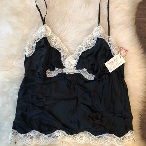 NWT Gold Hawk 100% Silk Lace Camisole🖤